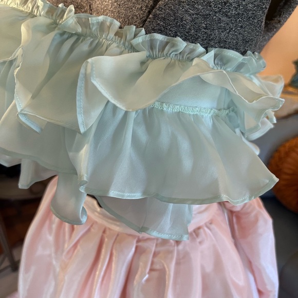 Selkie Bandeau Ruffled Top in the color teardrop.. Summer is here! - Picture 7 of 10